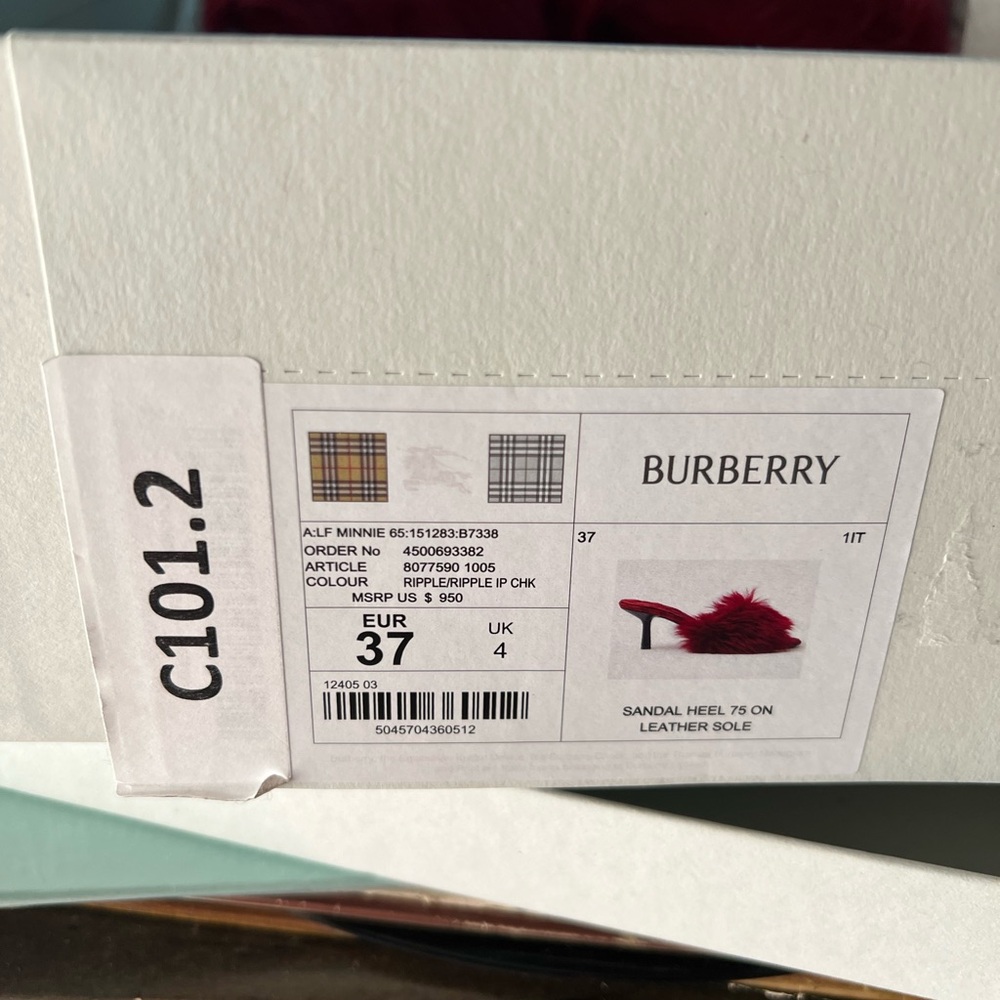 NWT Burberry Shearling Mules - Picture 7 of 7